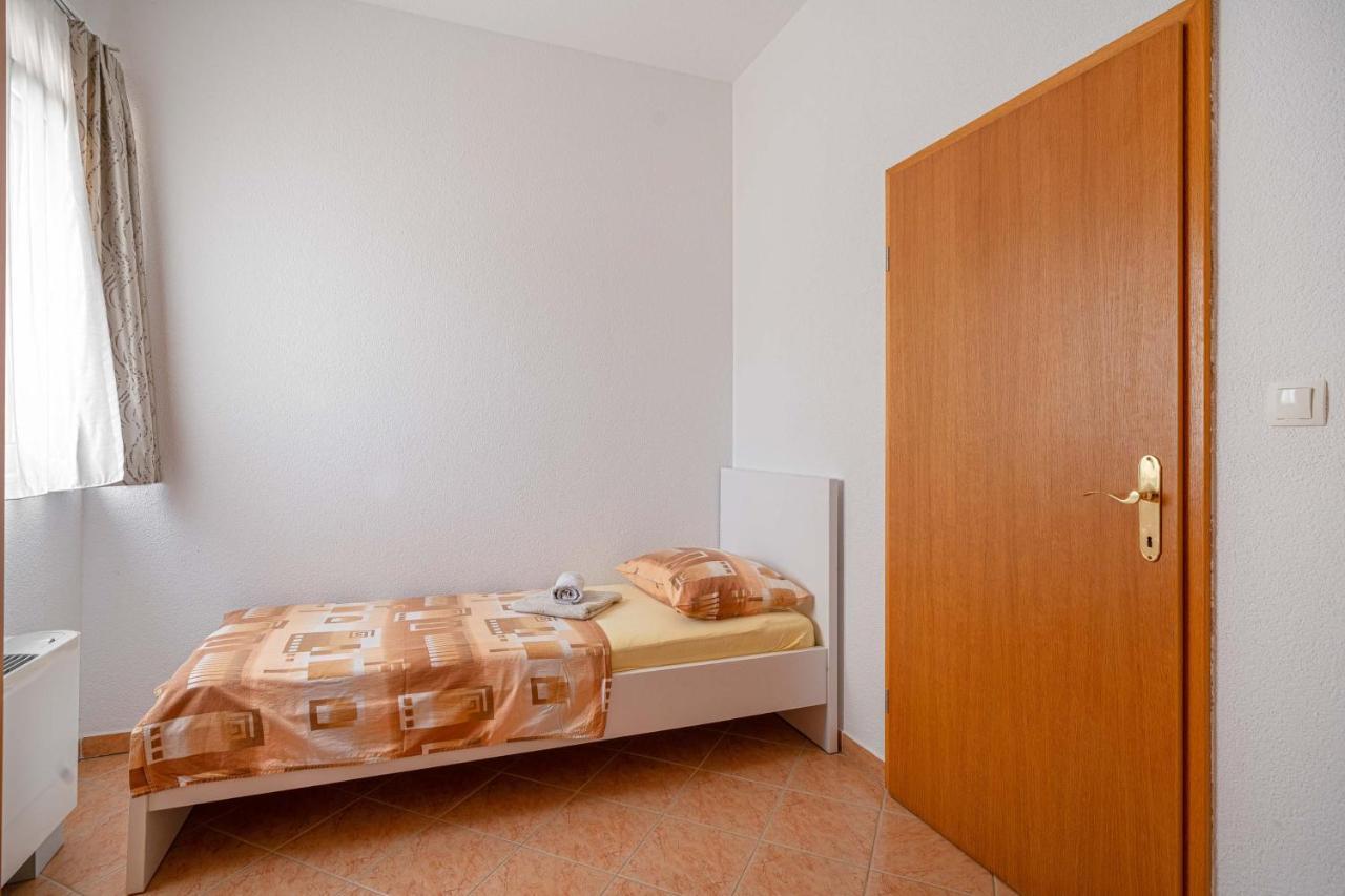 Miskovic Apartment *