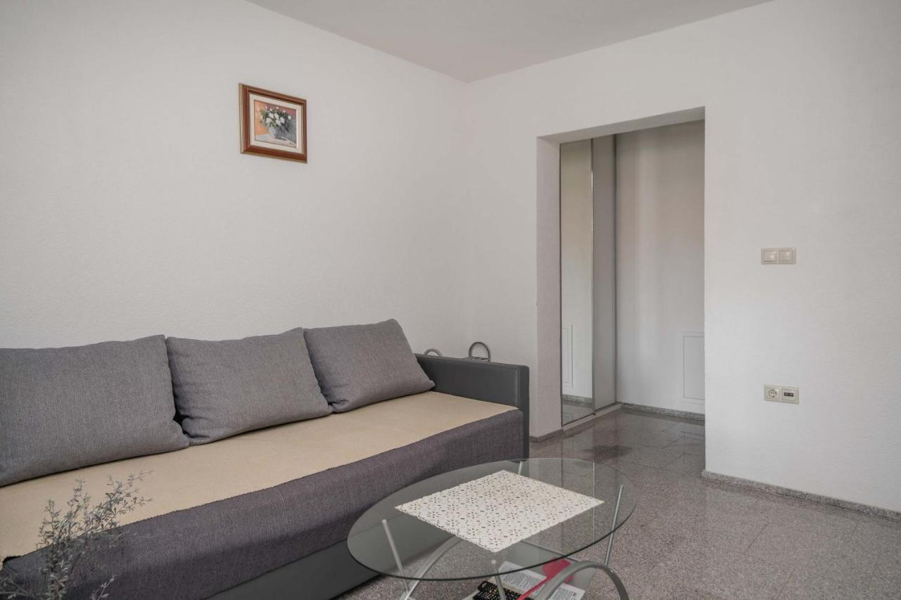 Miskovic Apartment *
